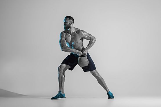 Cours de stéroïdes pour augmenter la force : efficacité et considérations